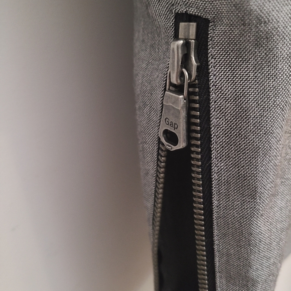 GAP Gray Cowl Neck Sleeveless Sheath Dress with Front Pockets - Picture 4 of 6